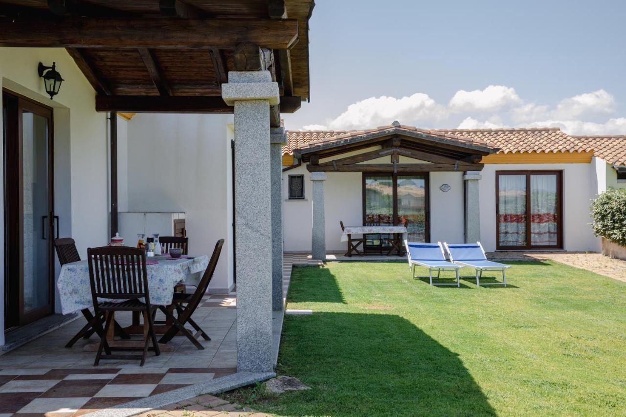 Вілла Le Residenze Di Baia Sant'Anna Танаунелла Екстер'єр фото