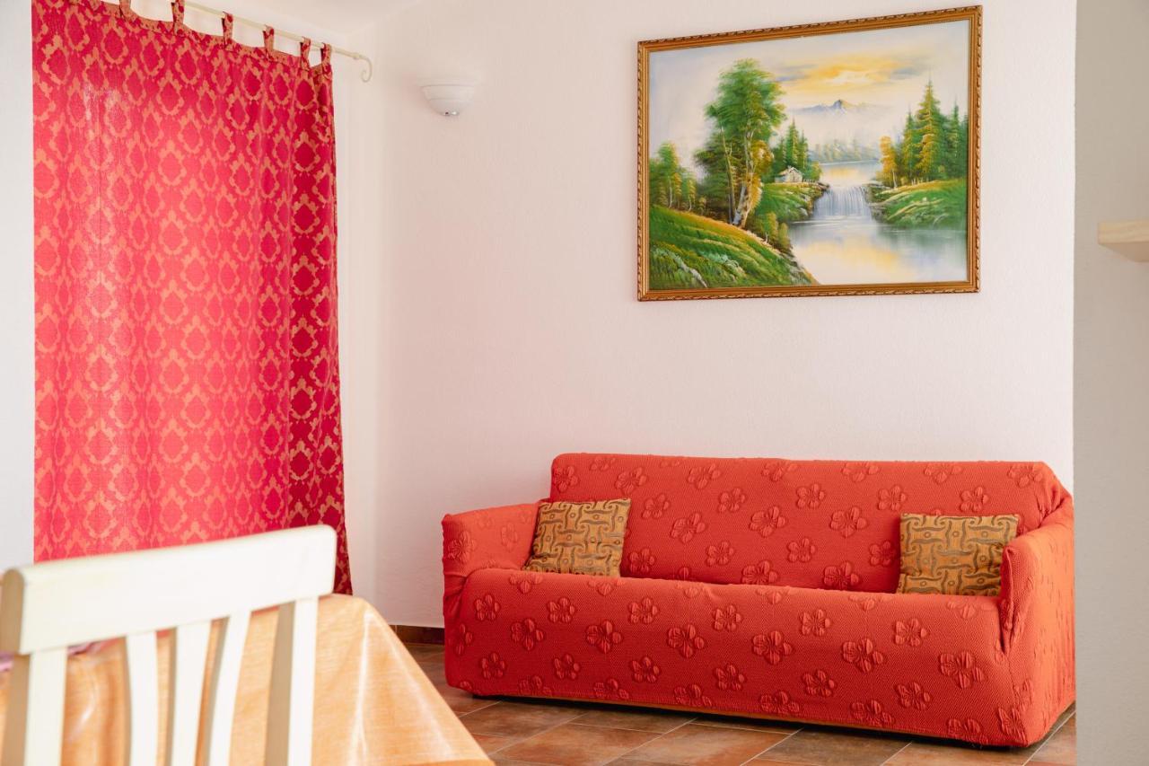 Вілла Le Residenze Di Baia Sant'Anna Танаунелла Екстер'єр фото