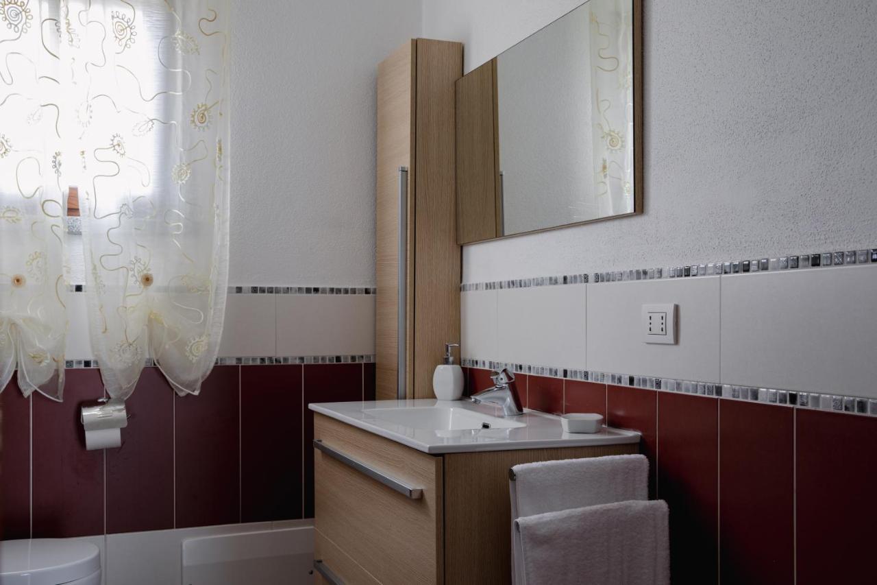Вілла Le Residenze Di Baia Sant'Anna Танаунелла Екстер'єр фото